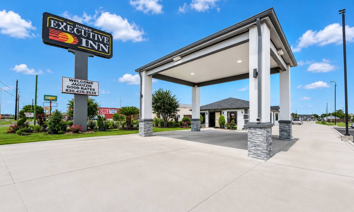 Hondo Hotel | Executive Inn of Hondo