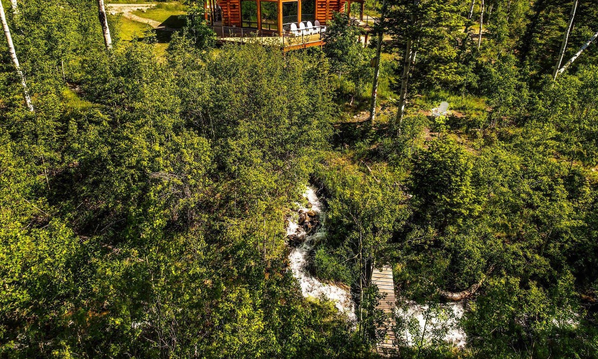 Westcliffe Cabin | Exquisite Log Cabin. 35 Wooded Acres Laced w/ Creeks & Trails