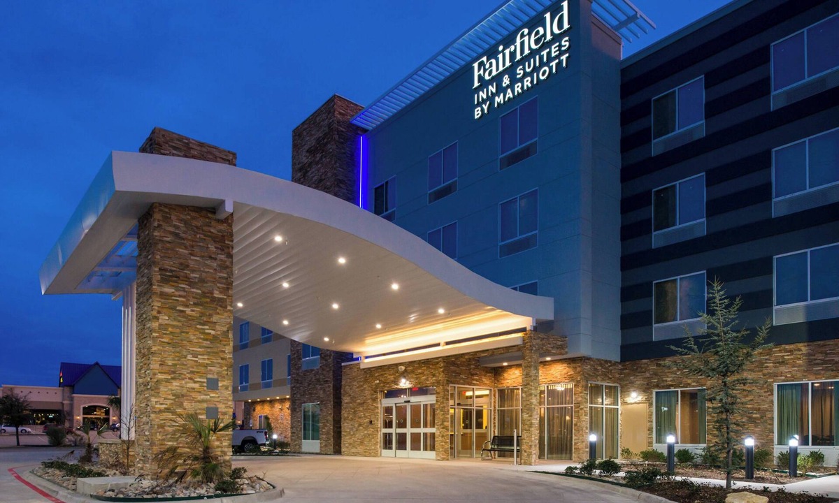 Fort Worth Hotel | Fairfield Inn & Suites by Marriott Fort Worth Southwest at Cityview