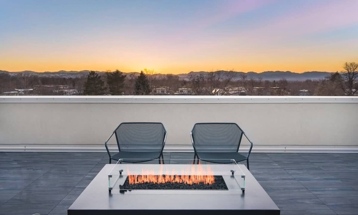 Berkeley Condo | Family Friendly Sleek & Modern Flat w/Balcony!