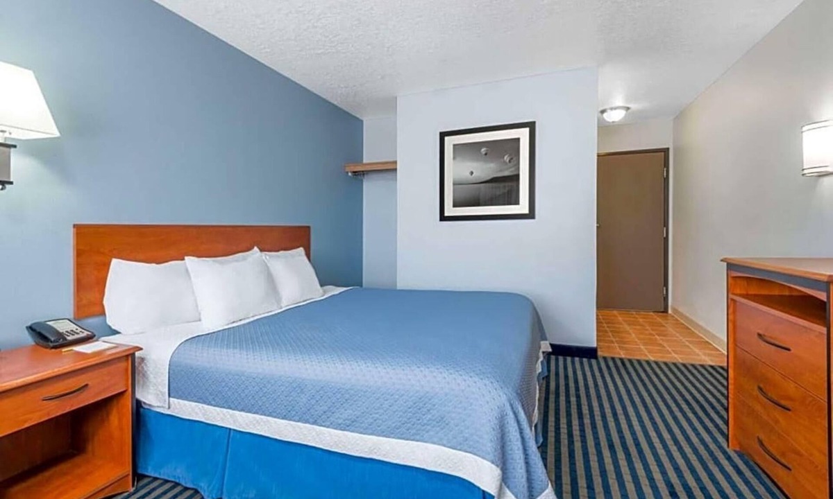 East Las Vegas Apartment | Featuring a year round indoor pool and a hot tub .
