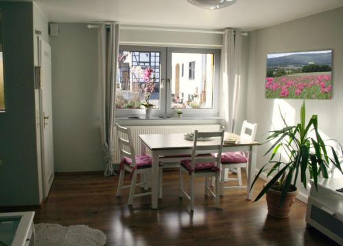 Germerode Apartment | Ferienwohnung Mohnbrise