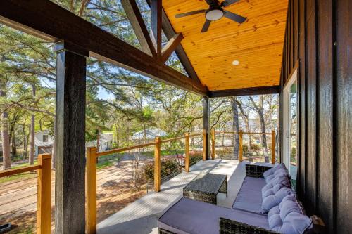 Gun Barrel City House | Fire Pit + Grill: Lakeside Gun Barrel City Home!
