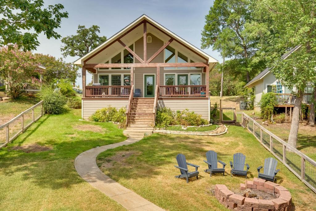 Seven Points House | Fish & Kayak: Tranquil Cedar Creek Home!