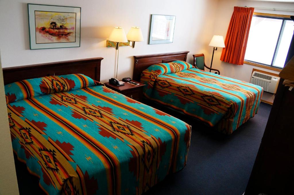 Lake Andes Hotel | Fort Randall Casino & Hotel