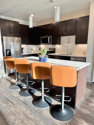 Frisco Square Apartment | Frisco Stay Cozy 2 Beds Pool Universal kids Resort 5 mins Away!