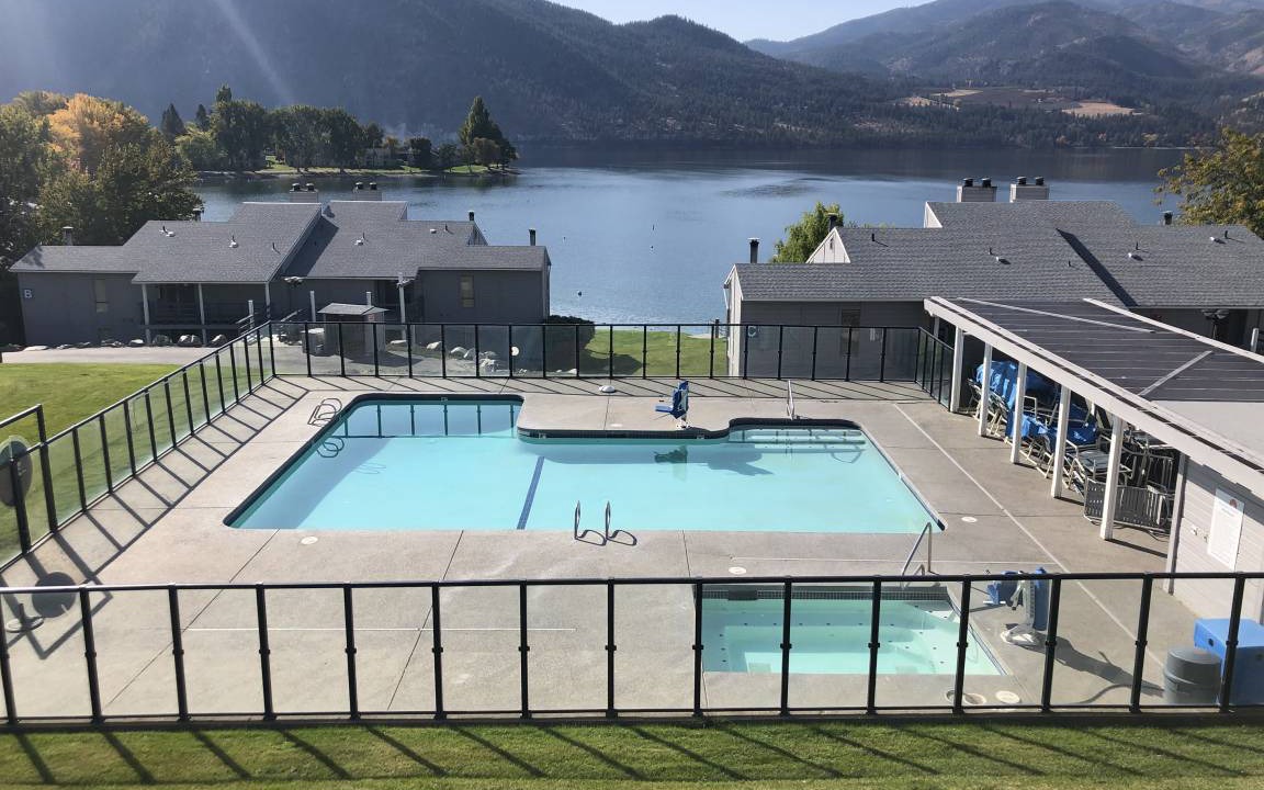 Wapato Point Apartment | G3 Poolside and Mountain Views