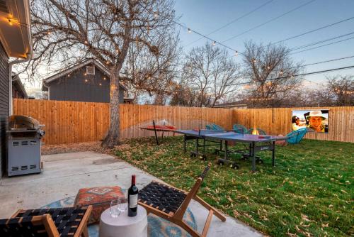 Dupont House | Game Room, Cinema & Fire Pit Backyard