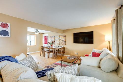 Applewood Villages House | Gather Family! Home w/Fenced Yard in Wheat Ridge
