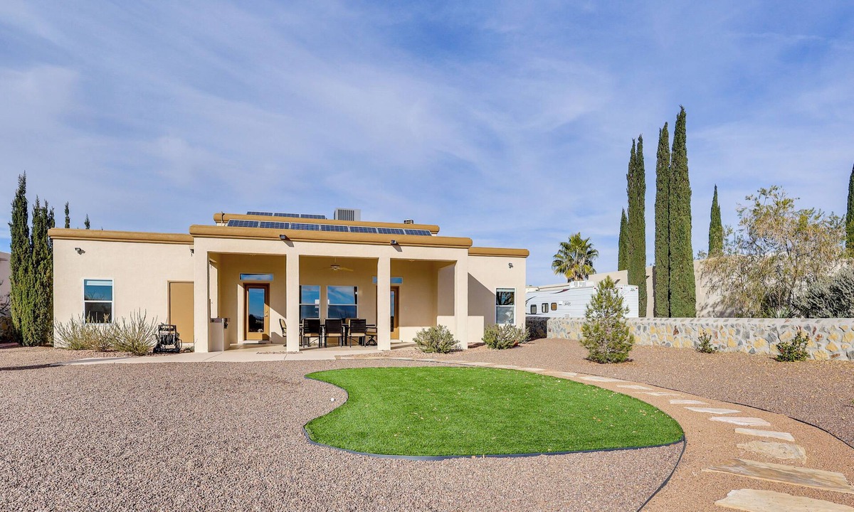 Las Cruces House | Golf, Hike & Stargaze: Quiet Home in Las Cruces