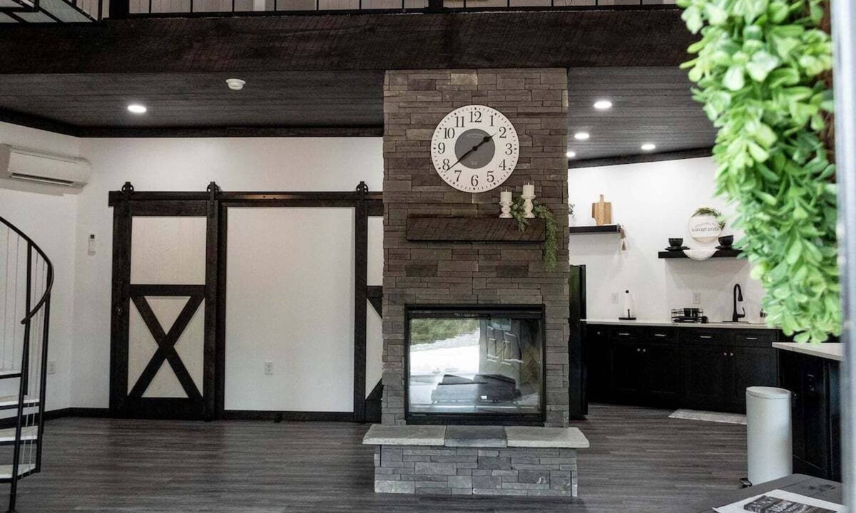 Peebles House | Grain Bin - Unique Stay