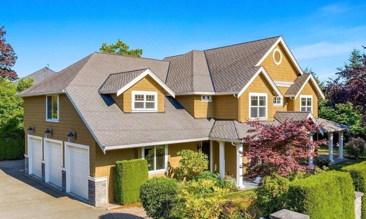 Northwest Bellevue House | Grand Bellevue DT Villa 5,010 sqft, near BV Square