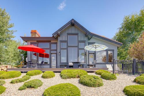 Grand Elk Ranch House | Grand Elk Golf Club On-Site: Mtn-View Home w/Deck