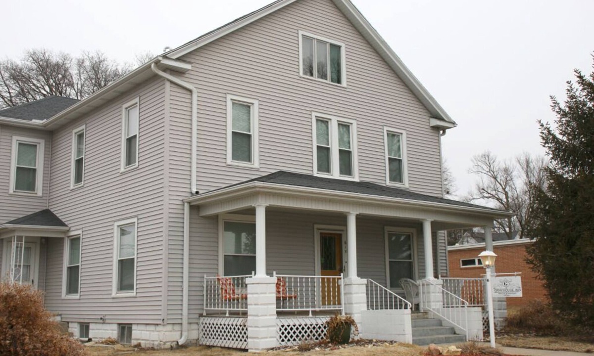Fairbury Bed & Breakfast | Grayhouse Inn - Room #4