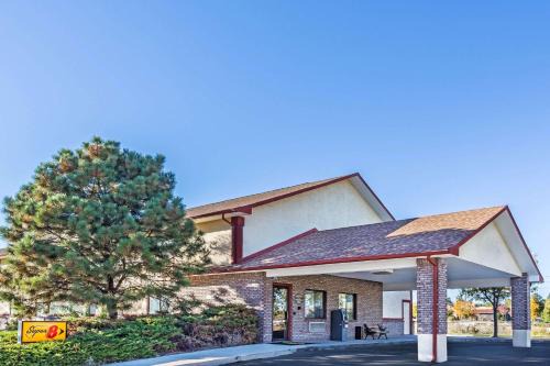 Greeley Hotel | Greeley Valley Lodge