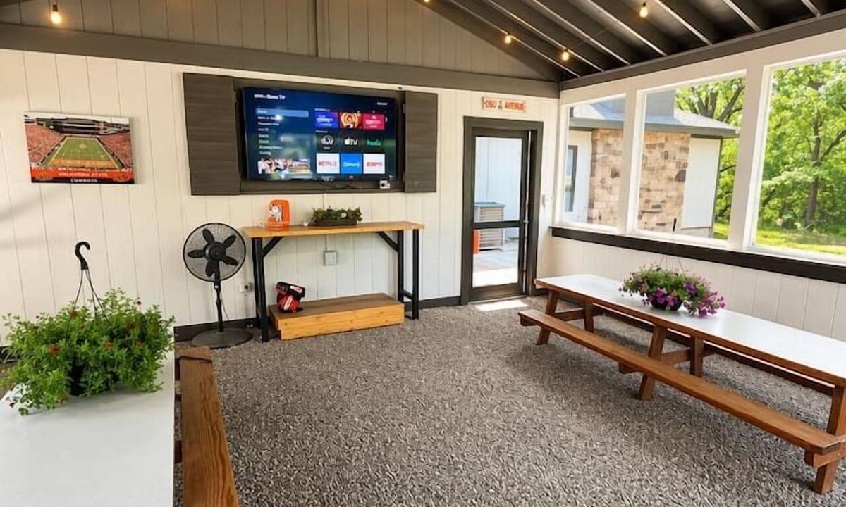 Stillwater Cabin | Group Get Away- 10 acres/4 cabins/sleeps 26
