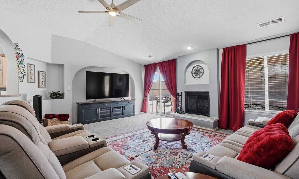 Tierra Oeste House | Gunnison Getaway - - No House guests without prior approval from host.