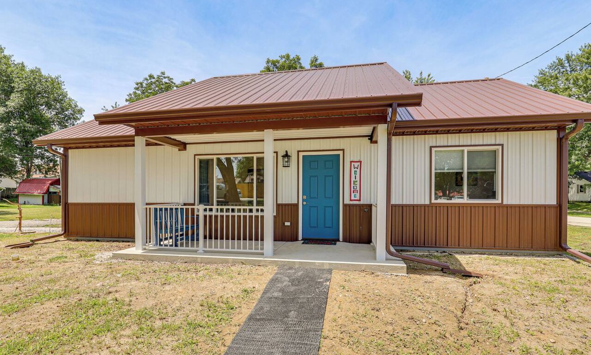 Hamilton House | Hamilton Charm Place, 4 Bdrm, 2 Bath, Step-Free