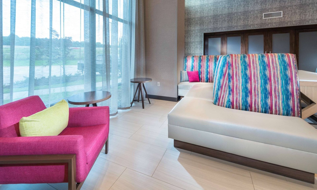 Conway Hotel | Hampton Inn & Suites Conway