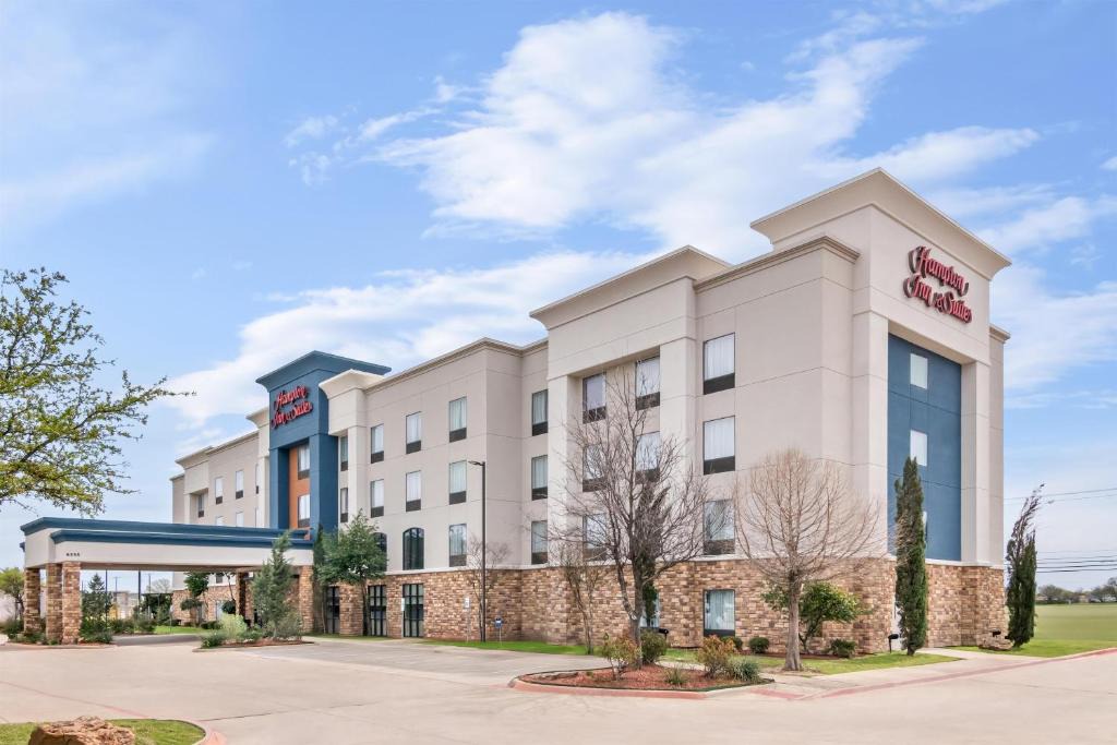 Forest Hill Hotel | Hampton Inn & Suites Fort Worth/Forest Hill