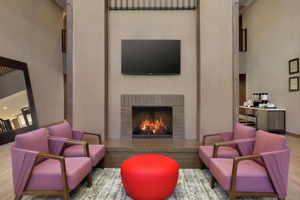 Houston Hotel | Hampton Inn & Suites Houston-Cypress Station