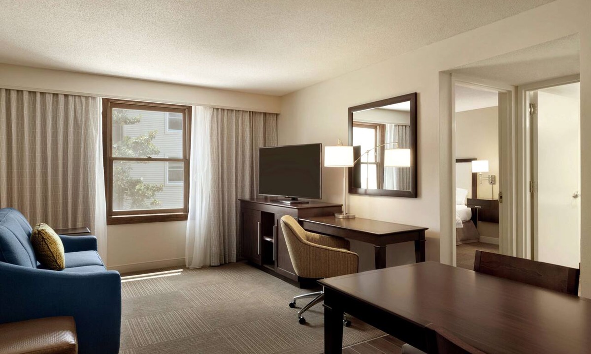 Springdale Hotel | Hampton Inn & Suites Springdale