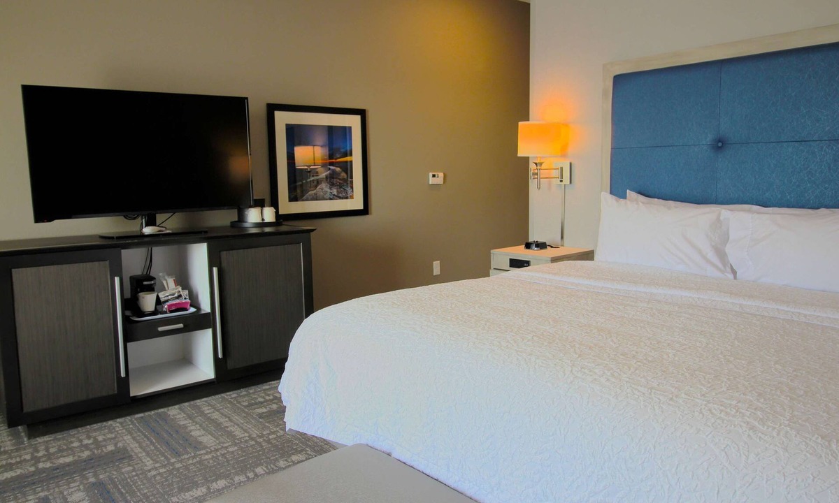 West Plains Hotel | Hampton Inn West Plains