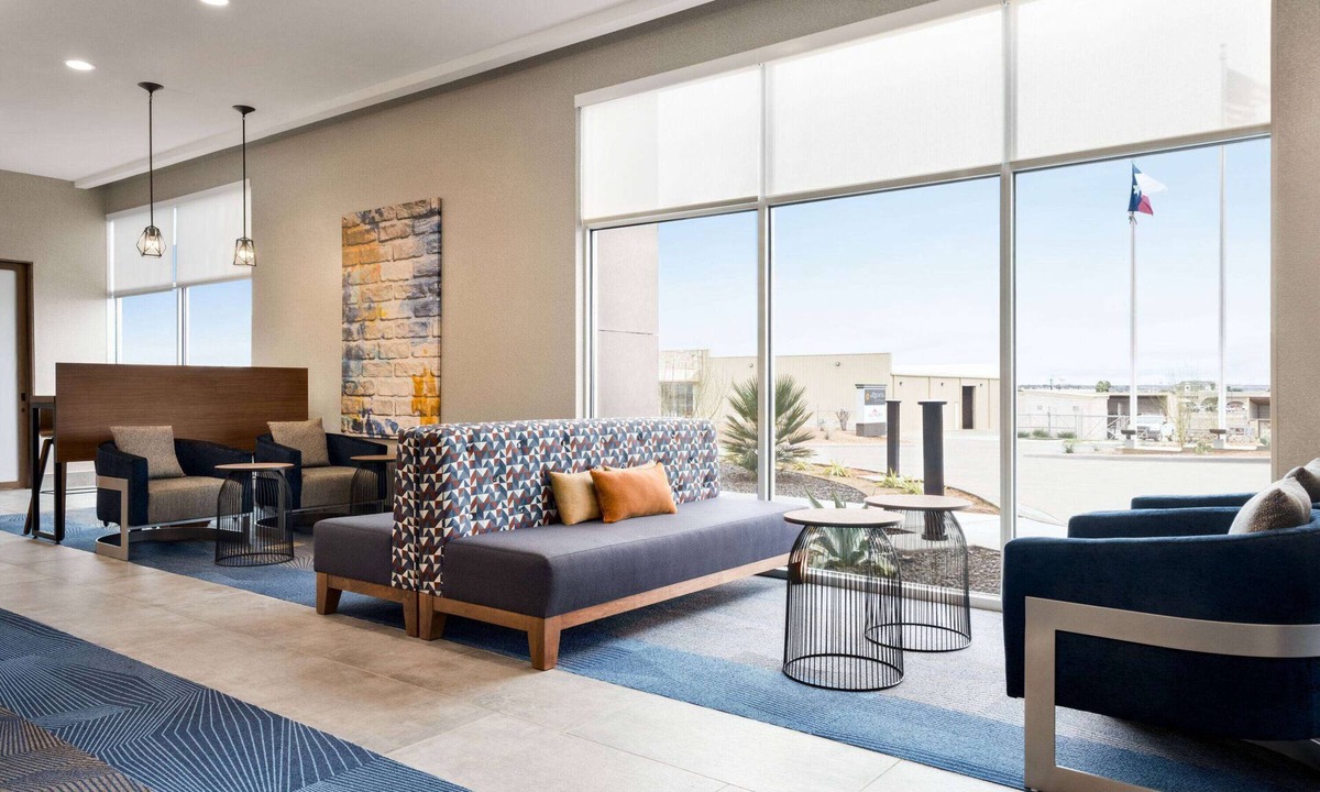 Amistad National Recreational Area Hotel | Hawthorn Extended Stay by Wyndham Del Rio
