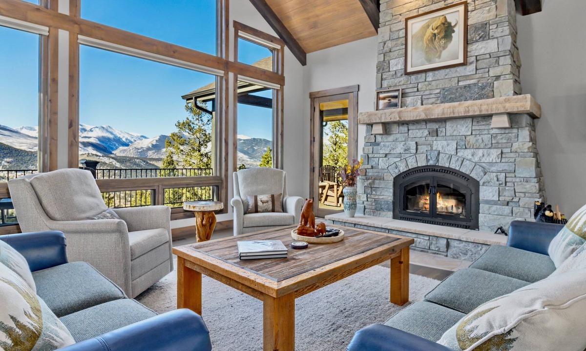 Windcliff Estates House | Hearthstone Luxury Vacation Rental at Windcliff