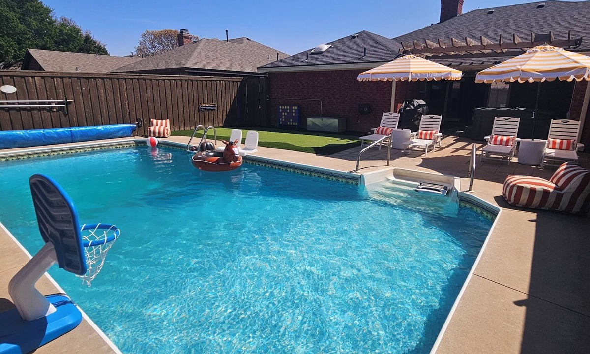 Wolfforth House | Heated pool, Hot tub, Putting Green, Outdoor furniture