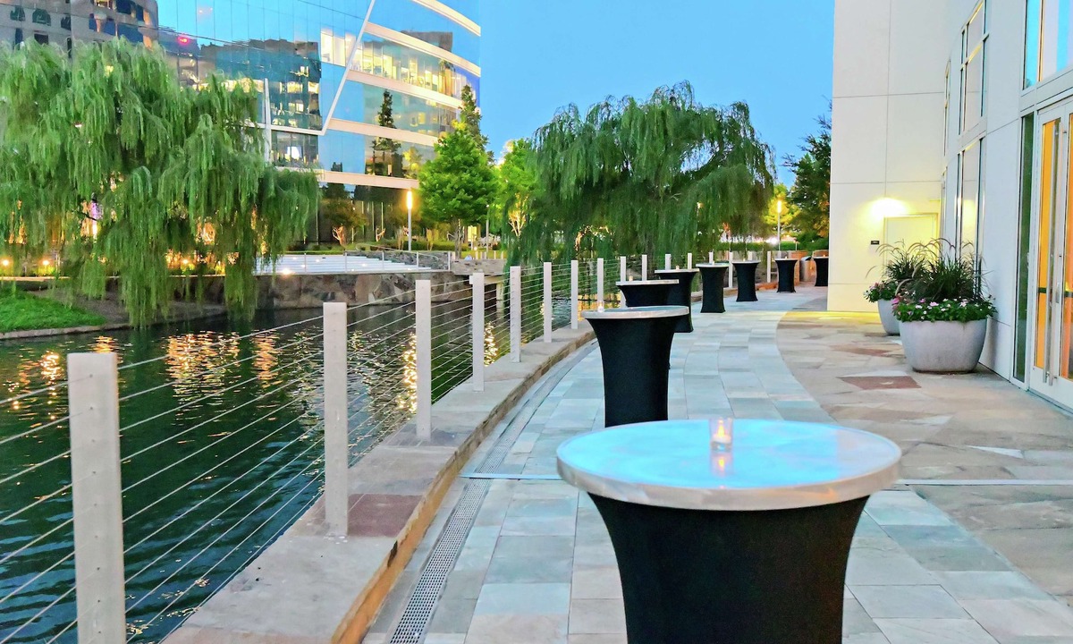 Plano Hotel | Hilton Dallas/Plano Granite Park