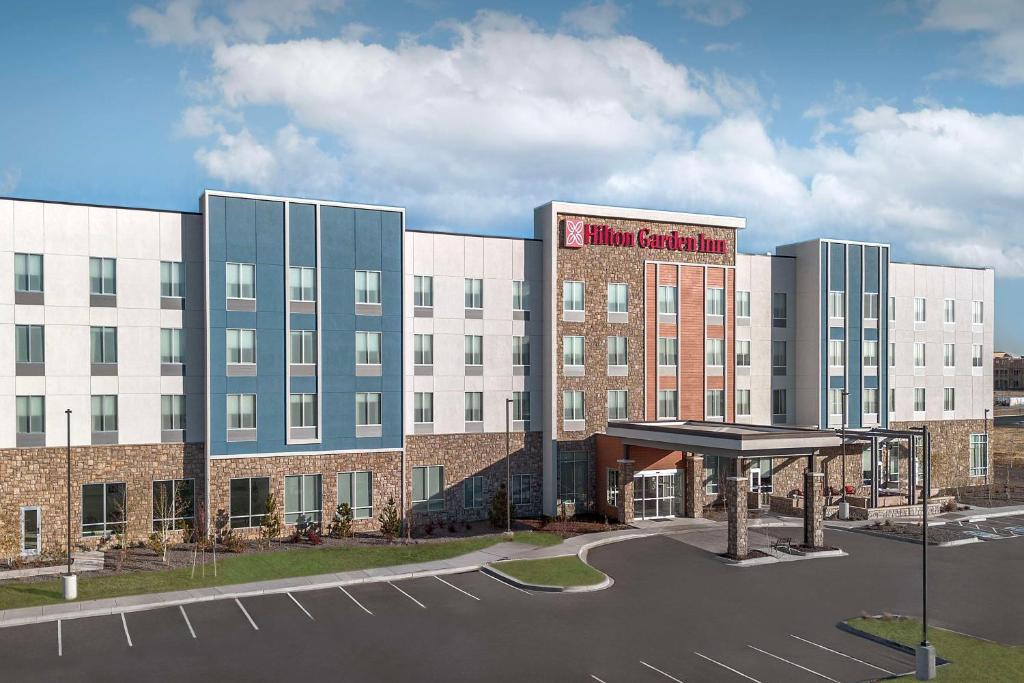 Dupont Hotel | Hilton Garden Inn Denver Airport Tower Road