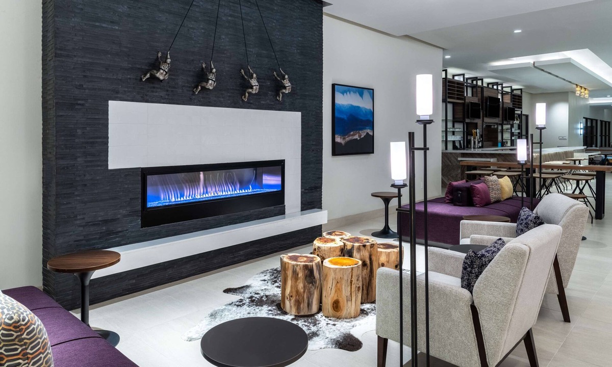 Longmont Hotel | Hilton Garden Inn Longmont