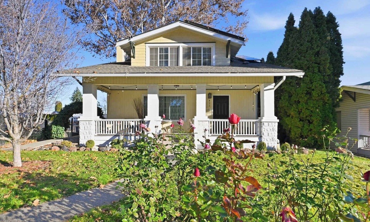 Yakima House | Historic Yakima Home, 4BR, Office, Backyard Oasis