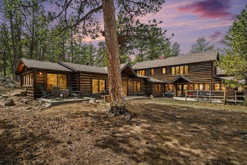 Estes Park House | Historical Crocker Ranch - Coach House #22-Zone3270 home