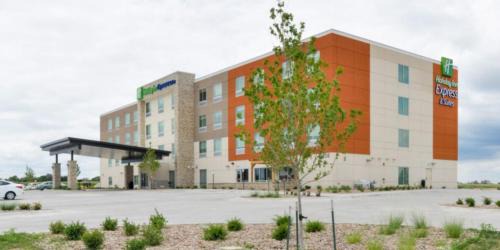 Alliance Hotel | Holiday Inn Express - Alliance by IHG