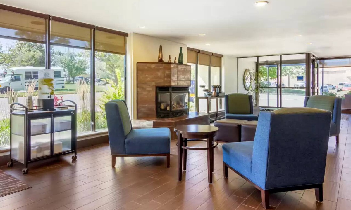 Denver Hotel | Holiday Inn Express Denver Central North by IHG