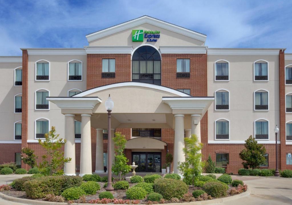 Ennis Hotel | Holiday Inn Express Hotel & Suites Ennis by IHG