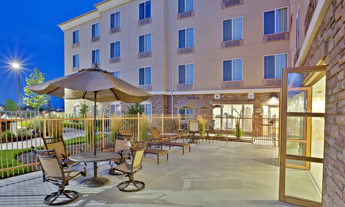 Ontario Hotel | Holiday Inn Express Hotel & Suites Ontario, an Ihg Hotel