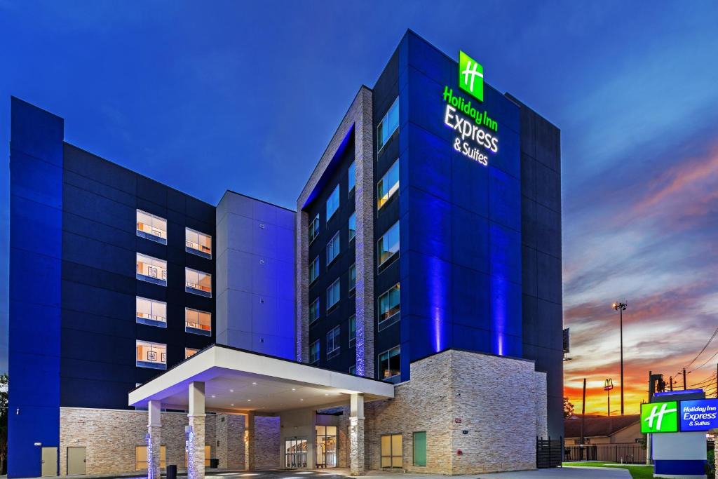 Northside Hotel | Holiday Inn Express & Suites - Houston - Downtown North by IHG