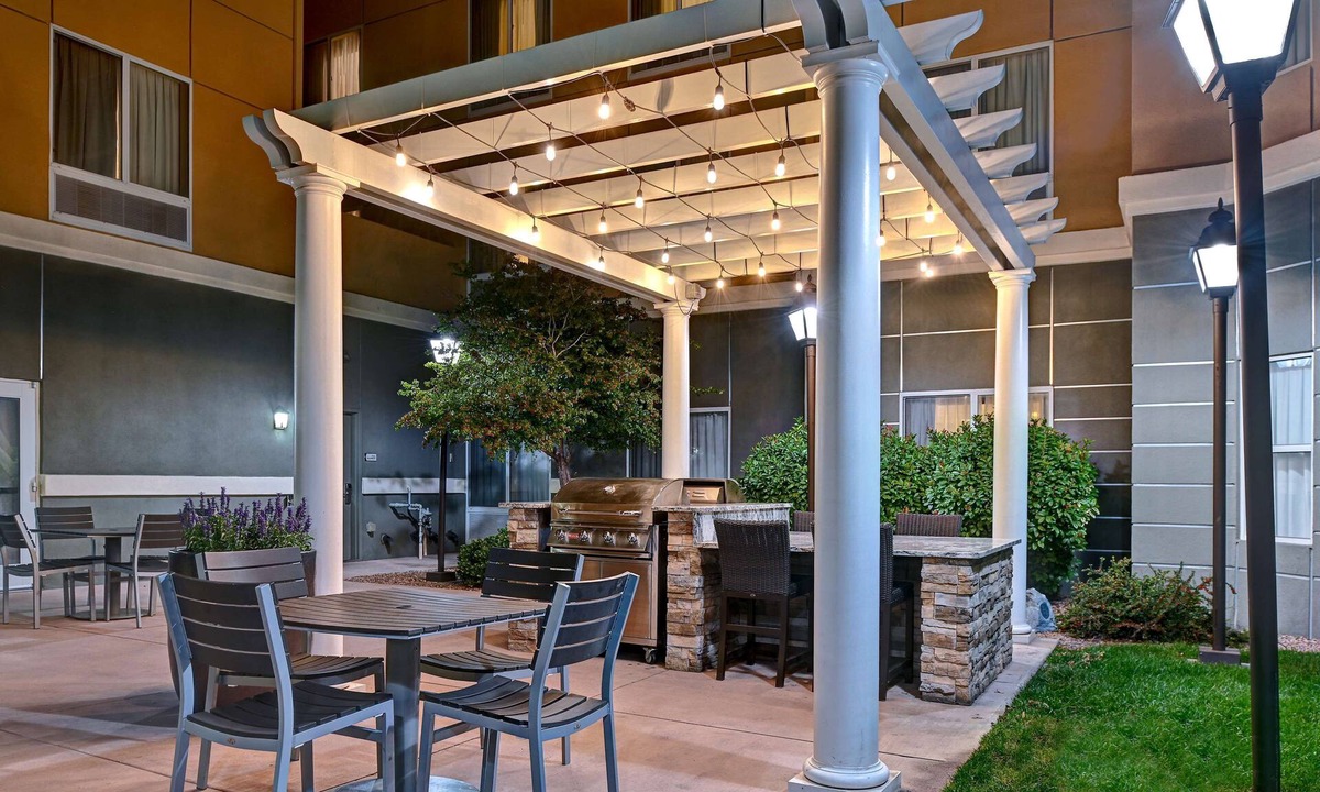 Albuquerque Hotel | Homewood Suites by Hilton Albuquerque Airport