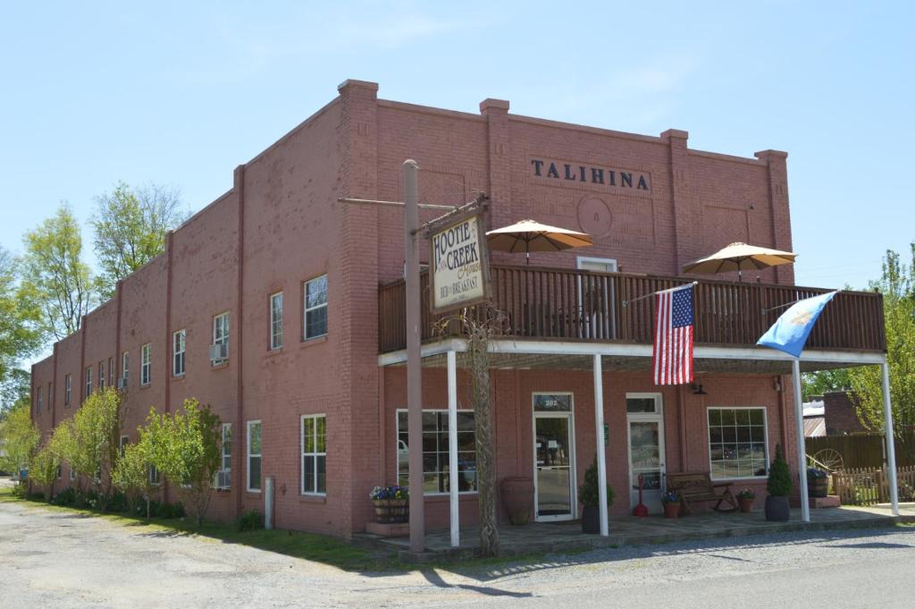 Talihina House | Hootie Creek Guest House