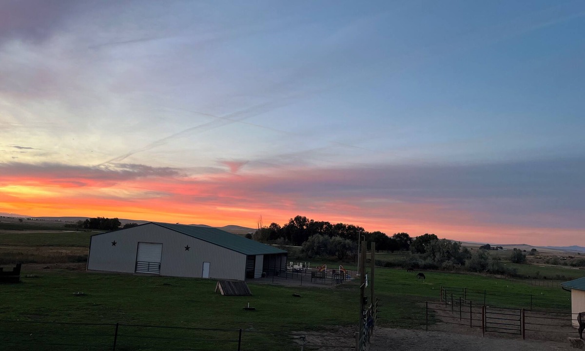 Ontario House | Horse property with indoor and outdoor arenas. Hosted lessons or special events!
