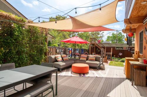 Berkeley House | Hot Tub Soaks & Foodie Strolls! Berkeley Area Base
