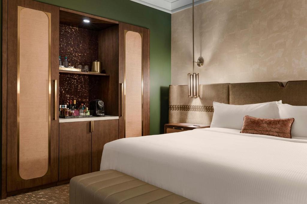 Rogers Hotel | Hotel Vin, Rogers-Bentonville, Autograph Collection
