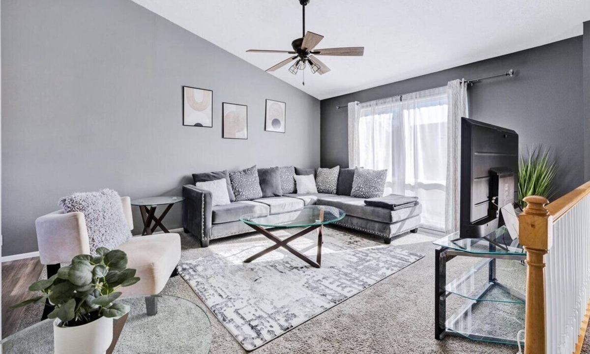 North Central Omaha House | Howell: 4BR Home w/large backyard