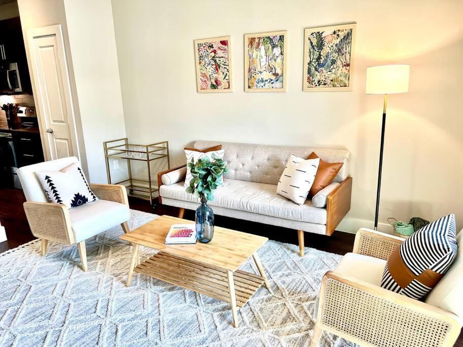 College Station Apartment | Immaculate Apartment w/King Bed &Resort Style Pool