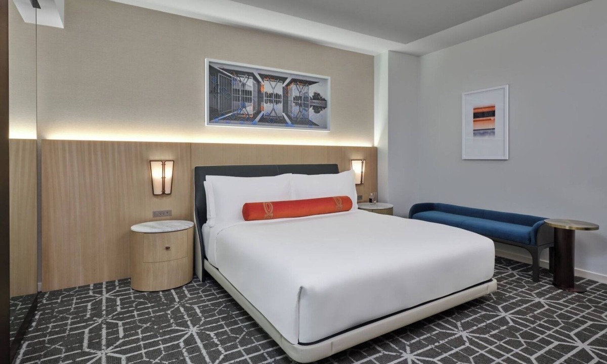 Fort Worth Cultural District Hotel | Immerse in Culture at Stylish Room Near Local Landmarks