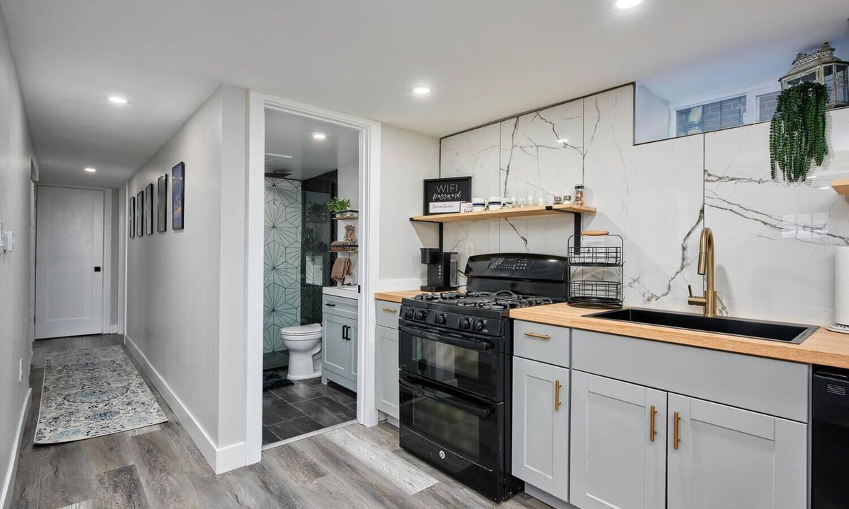Speer House | Inspiring 2 bed/2 bath private entrance Basement Apartment
