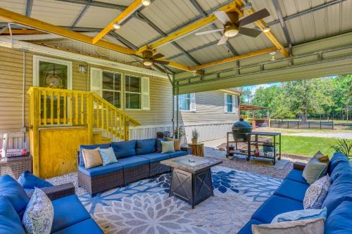 Brookeland House | 'Just Add Water' - Perfect Home Base for Lake Days